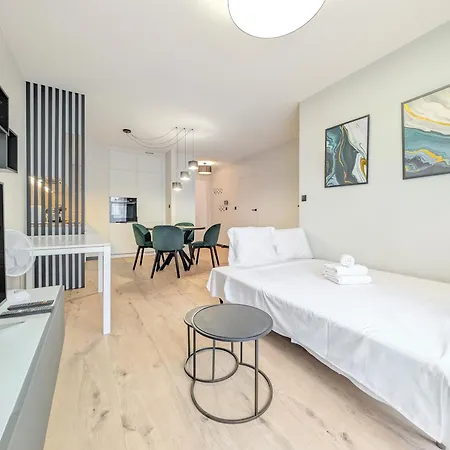 Apartment Traugutta Urban Nest By Bookinghost *